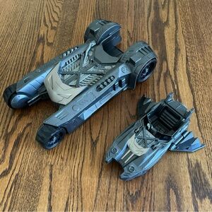 Batman Bat-Tech Batmobile and Bat boat 2-in-1 Transforming Vehicle DC Comics